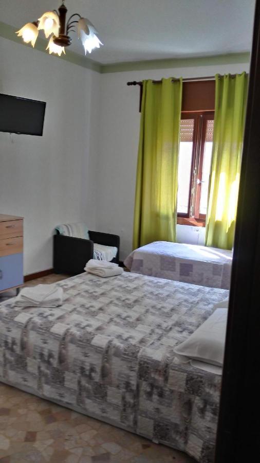 The Caponi Bros Bed & Breakfast Местре Екстериор снимка