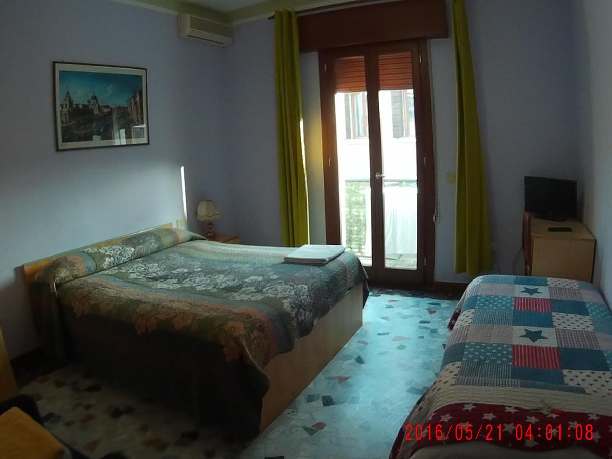 The Caponi Bros Bed & Breakfast Местре Екстериор снимка