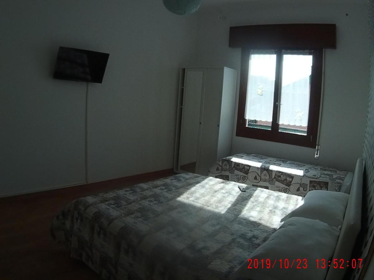 The Caponi Bros Bed & Breakfast Местре Екстериор снимка